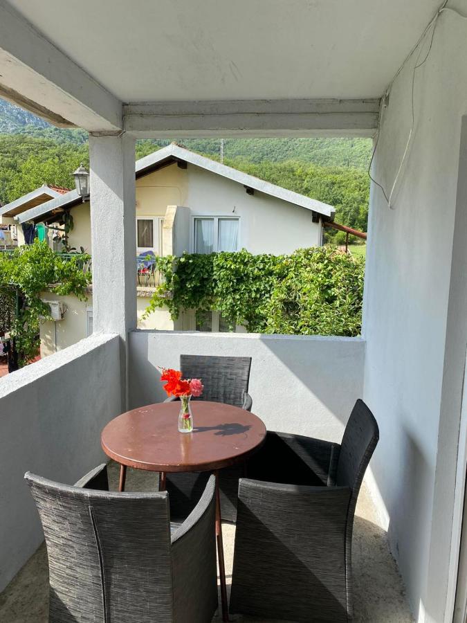 Apartmani Zelenika Herceg Novi Ngoại thất bức ảnh
